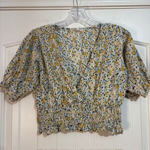 Floral Print‎ Smocked Cropped Blouse Puffed Sleeve V-Neck Size S Sim & Sam Women